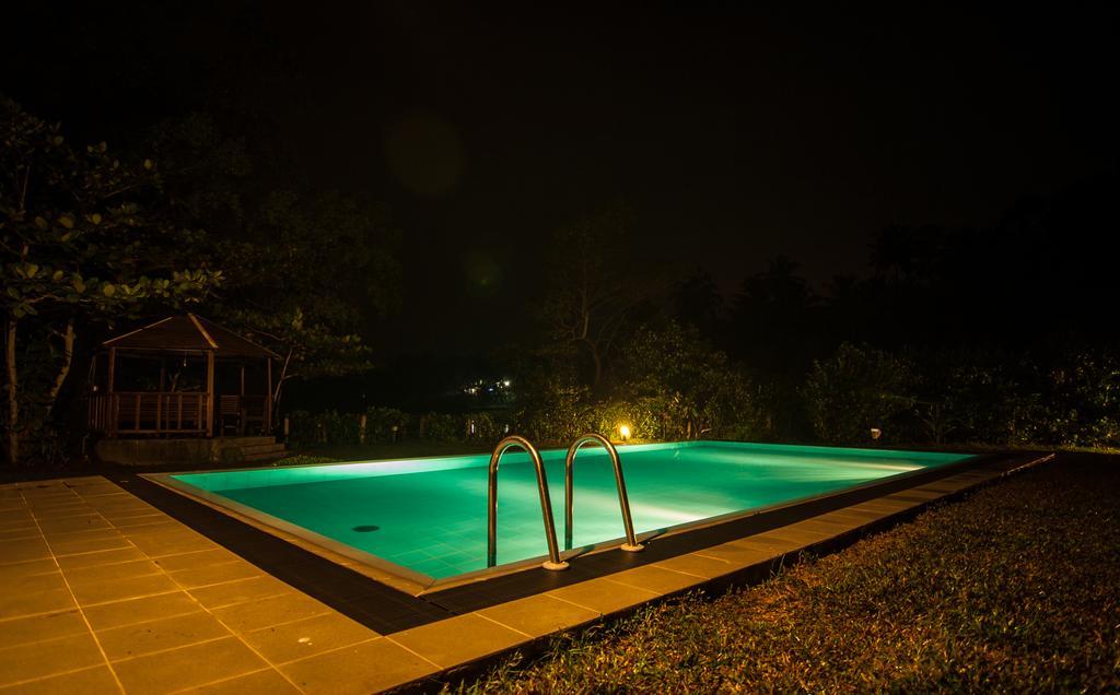 Lumbini Lagoon Koggala Buitenkant foto